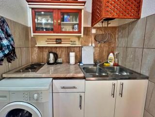 Chic Old Town Studio with Patio - Sarajevo - 6