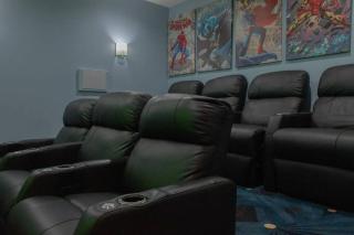 Luxury 3/2.5 Cabin: Lake views, Theatre+GameRoom! - Bryson City - 3