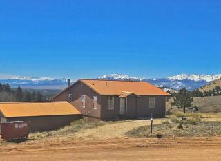 Beautiful quiet getaway in dark skies community. Perfect for a relaxing stay in the mountains - Westcliffe - 0