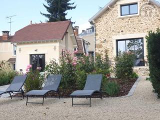 Gîte de Charme à Senlisse: Confort Haut de Gamme, Parc Arboré, Cheminée, Wifi Gratuit, Proche Châteaux - FR-1-527-9 - Senlisse - 0