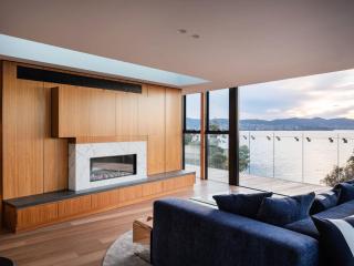 'Hobart' - Waterfront penthouse with private heated pool - 7