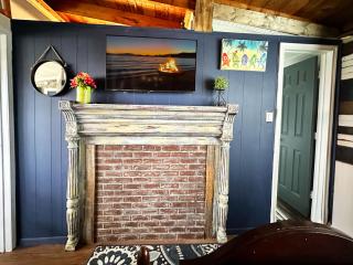 Salty Dog Cottage - Surfside Beach - 3