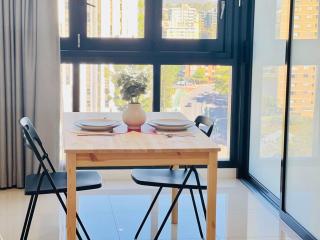 CASSA TOOWONG - Convenient 1B Apt at Central Location with Parking Managed by The Cassa - Brisbane - 7