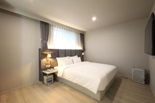 Changwon Denbasta Hotel Myeongseo - Changwon - 8