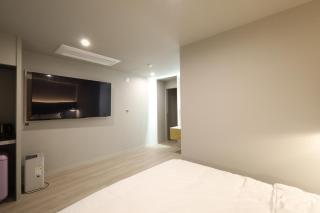 Changwon Denbasta Hotel Myeongseo - Changwon - 7