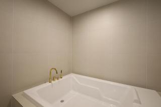Changwon Denbasta Hotel Myeongseo - Changwon - 5