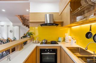 May Stay 4BR Walk to beach - 2