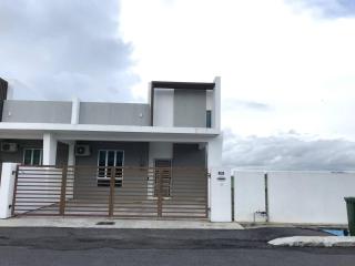 Homestay Teratak Che Puteh - Kampong Pantai Johor - 0