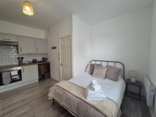 #2 Fully Refurbished Portsmouth Studio Apartment - Portsmouth - 0