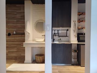 Buckingham Studio - Pinetown - 1
