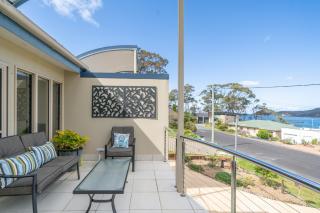 3-Bed with Beach Views and Entertainment Area - 9