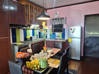 Island samal overlooking view house with swimming pools - San Antonio - 7