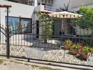 Ermionis home - PalaiónTsiflíkion - 0