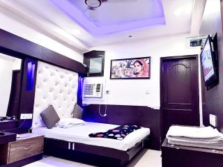 PEACE POINT FAMILY HOTEL By AKJ - 5