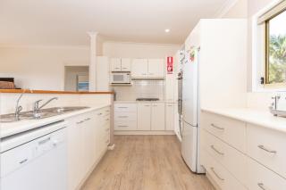 Salty Sea Beach House - Forster - 3