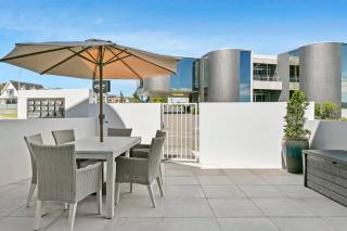 Waimahana - Luxury By The Lake - Taupo - 2