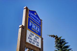 Lakeview Inns & Suites - Okotoks - Okotoks - 4