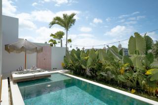 Villa Rosado Canggu - Tumbak Bayuh - 2