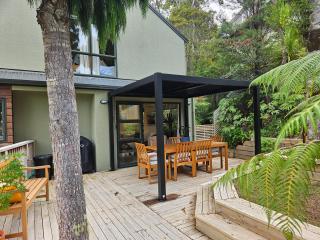 Tree Tops Retreat - 8