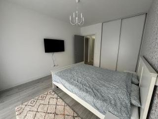 White DeLuxe Apartment - Ploieşti - 4