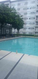 Comfy 1 Bedroom with Netflix & Free Wifi - Trees Residences Condominium - Manila - 0