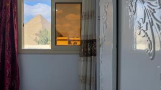 King anubis pyramids view 2 - Il Cairo - 1