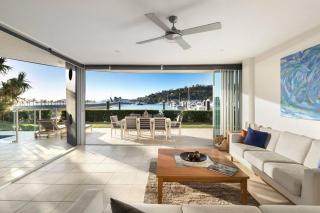Pavillions 17 Waterfront with Private Pool and Buggy - Hamilton Island - 8
