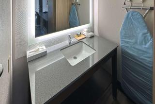 Country Inn & Suites by Radisson, Monterey Beachfront-Marina, CA - Marina - 1