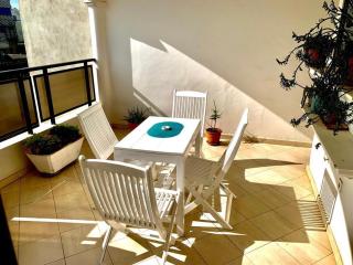 AHOUEDJI Guest House - Palais Urbain avec Balcon & Vue Mer - Cotonou - 8