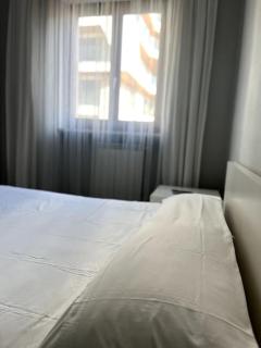 Sun-kissed seaside retreat: your Pescara getaway - Pescara - 4