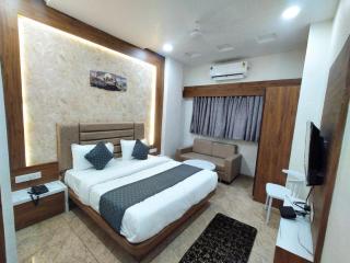 Hotel Lee Pride - 4