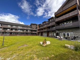 Ideal Base for Exploring 2 Bedrooms & Balcony - Beitostøl - 0