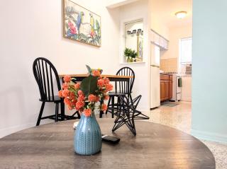 Chic 1 Bed Retreat Close To Miamis Hotspots - 1