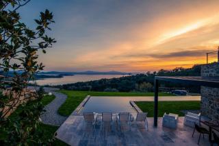 Brand New! Feronia, where Nature feeds your soul. - 0