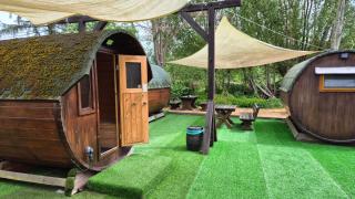 Mini Hotel Übernachten Im Gurkenfass - Lübbenau - 2