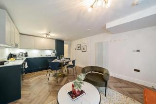 Pass the Keys Stylish London Flat with Courtyard - Londra - 2