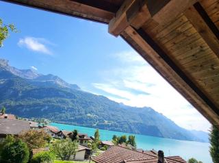 Zauberhaftes Chalet mit Whirlpool, Berg & Seesicht - 0