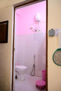 Jankivihar Homestay at Prahladghat within 1km from Shri Ram Mandir - 3