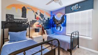 Comic Universe Villa - 7