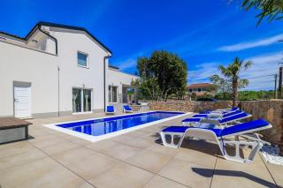 Pool mit Salzektrolyse unweit der Heilschlamm Bucht - 6