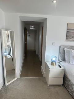 Relaxing 1 bedroom garden flat. - 3