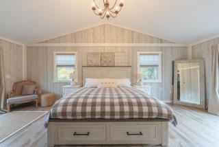 Belacasa - Hot tub and within walking distance to Douglas Beach! - Douglas - 5