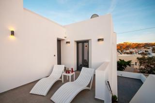 Elvis’ Home - Fira - 5