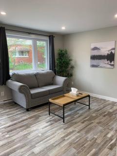 ENTIRE 1 BEDROOM APARTMENT DOWNTOWN - u4 - Waterloo - 0