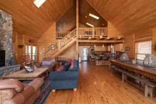 Swan Lodge - Walking distance to downtown Saugatuck - Modern Cabin Getaway! - Saugatuck - 2