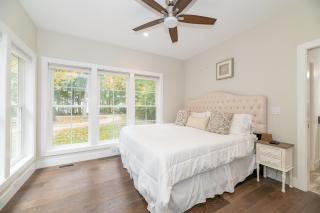 My Blue Haven - Shared lake access across the street! Glamorous home! - Fennville - 3