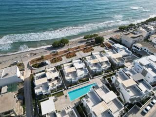 Fantasea Beachfront Villa - Makry Gialos - 6