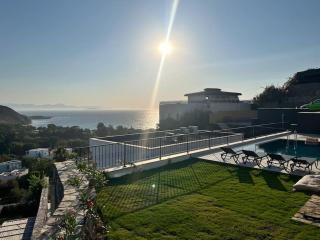 Luxury villa sea view with pool - Gümüşlük - 4