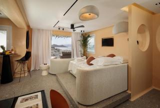 HIGH END Unique 270 degree aerial sea view suite - 8
