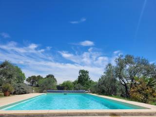 Gîtes Les Fées du Gard - Au pied des Cévennes - 0